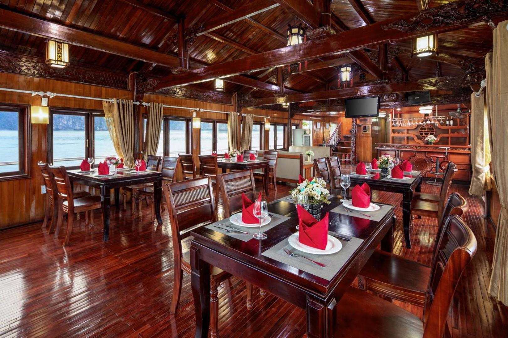 Cozy Bay Classic Cruise Hạ Long-öböl Kültér fotó